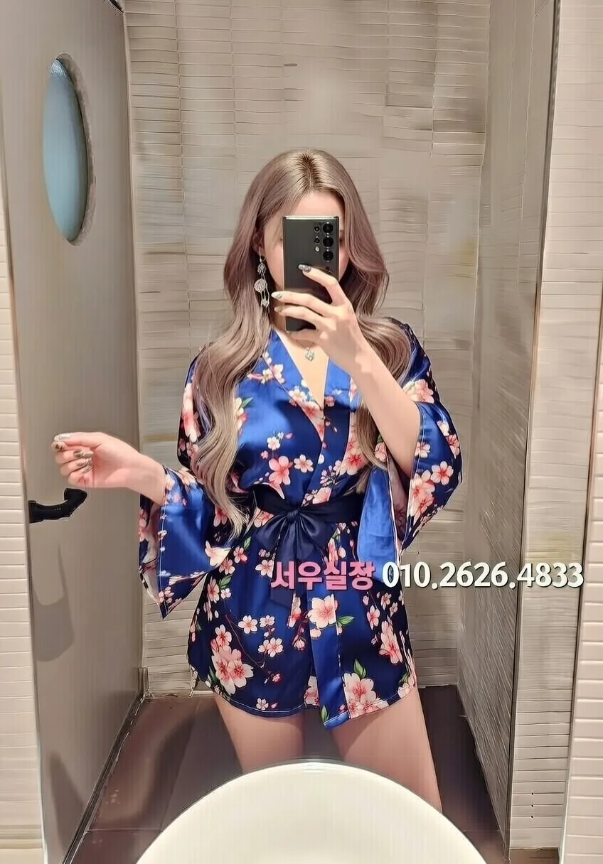 봉명동 미러룸 프리미엄 라인업 6번 프로필